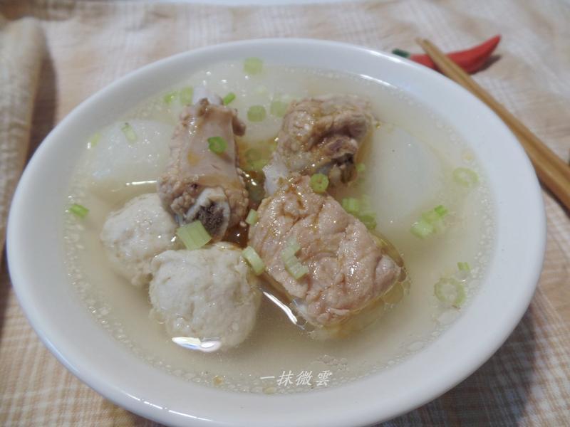 排骨萝卜鱼丸汤【0厨艺料理】
