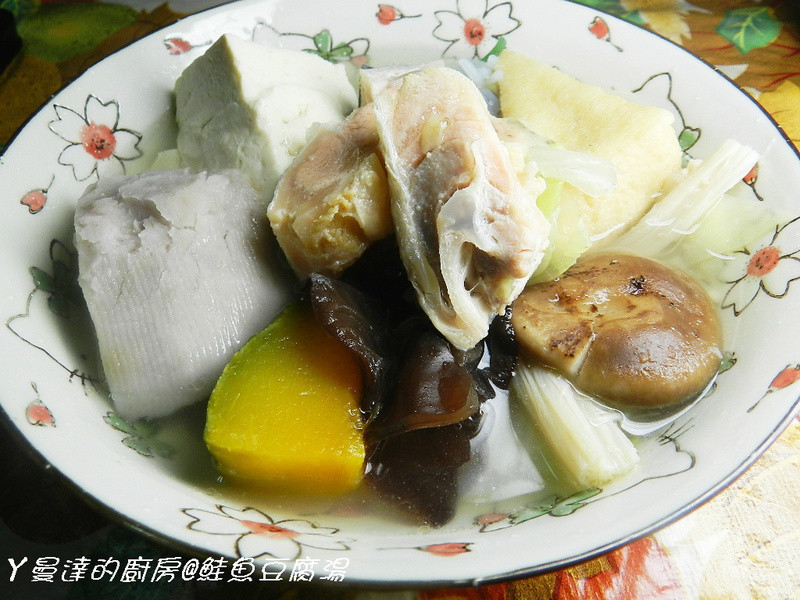 鲑鱼豆腐汤