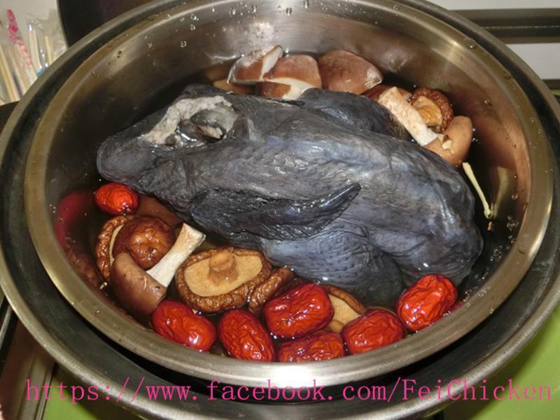 电锅版:红枣香菇鸡汤