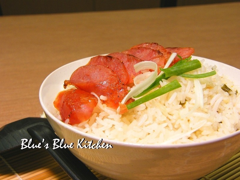 大同电锅料理-油葱香肠饭