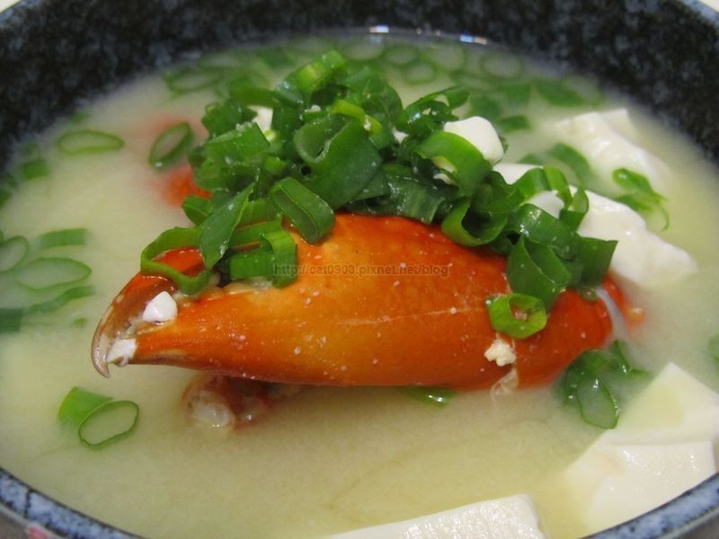 [一蟹三吃]味噌蟹脚豆腐汤