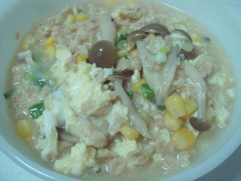 鲔鱼玉米燕麦粥
