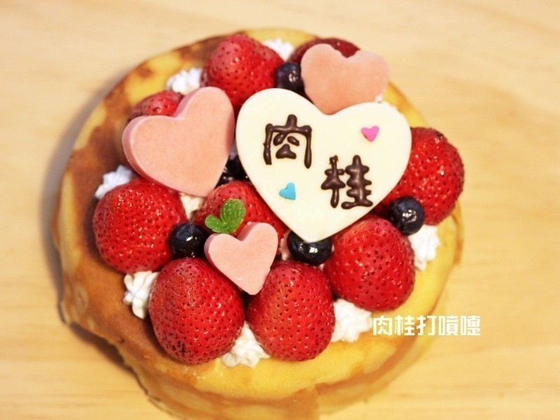 情人节草莓可丽饼奶油蛋糕