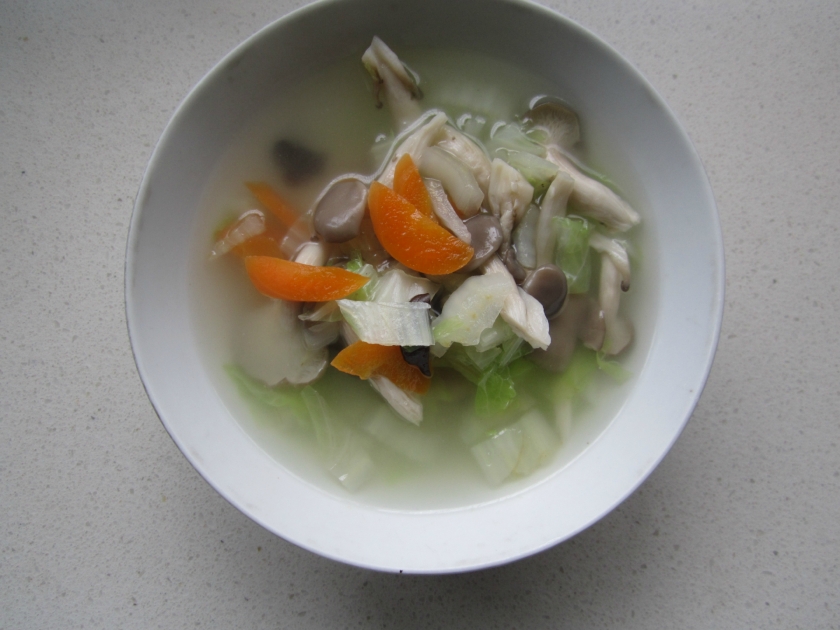 蘑菇白菜汤
