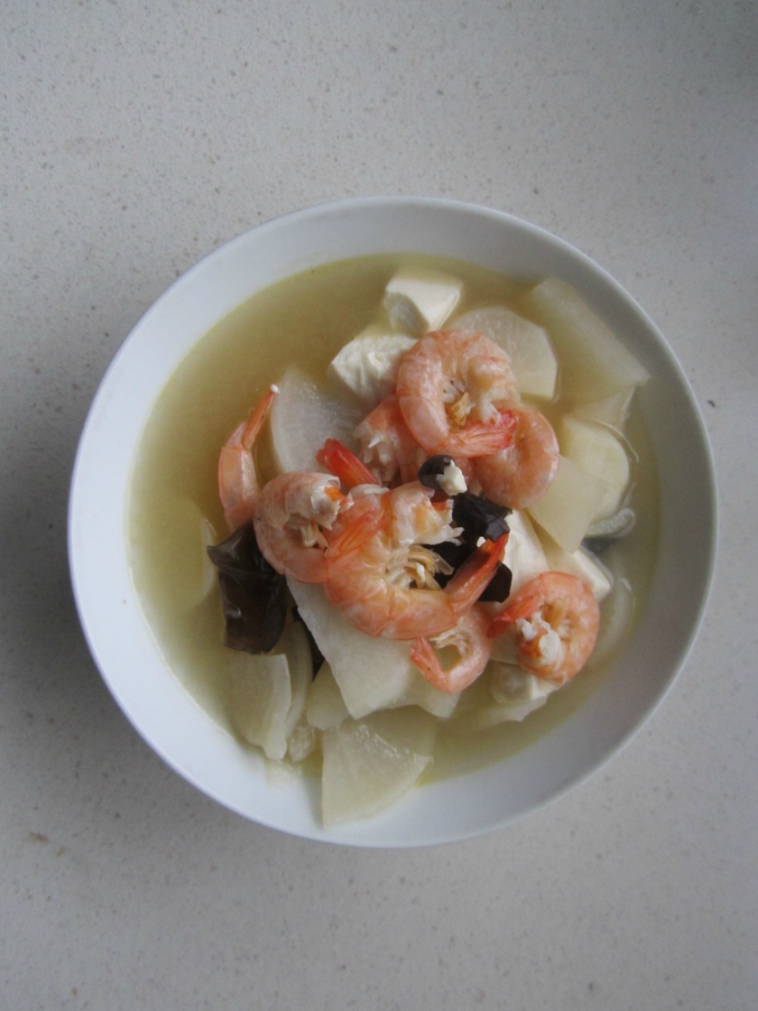 萝卜豆腐虾汤