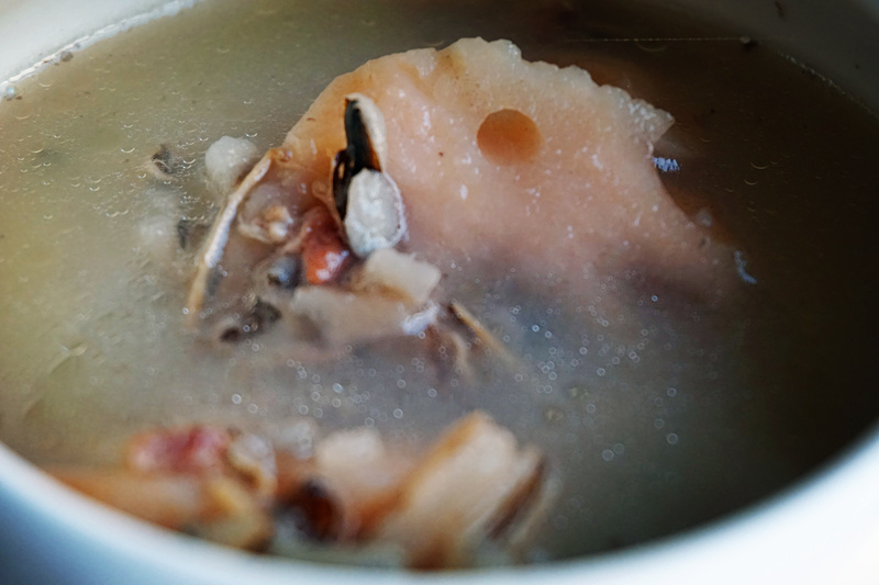 莲藕筒骨野米汤