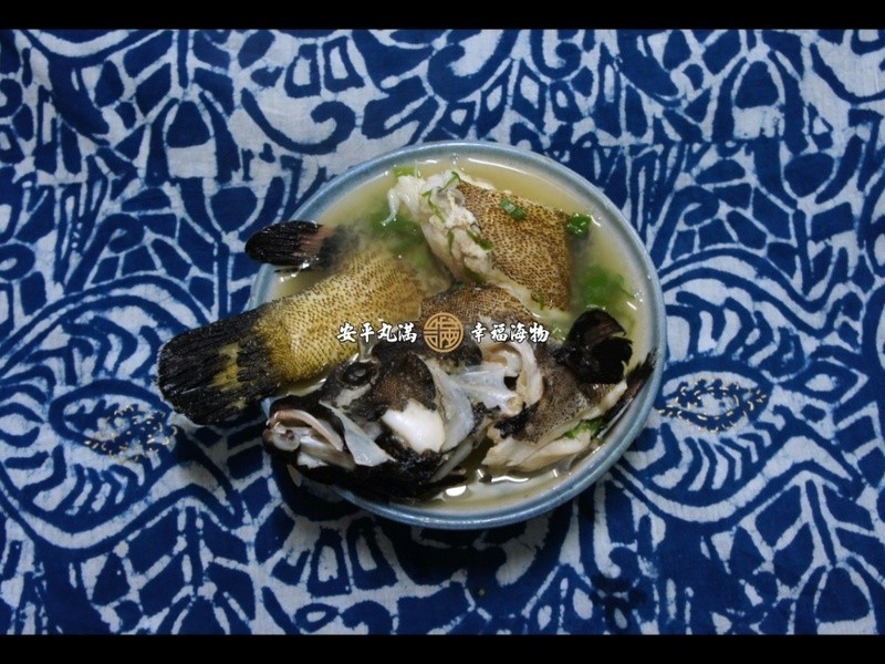 蓝星斑味噌鲜鱼汤