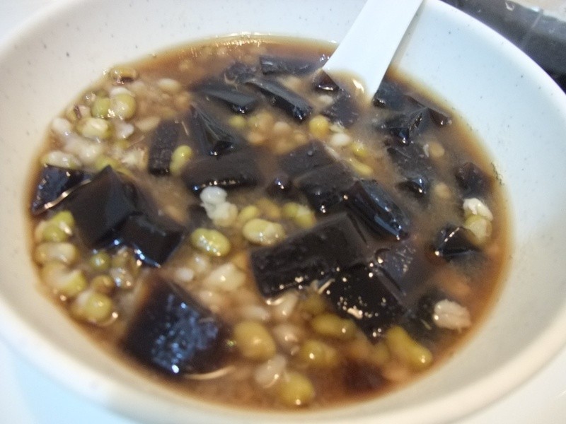 仙草绿豆薏仁汤
