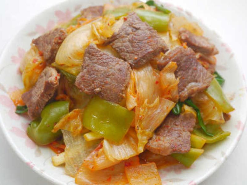 泡菜青椒牛肉