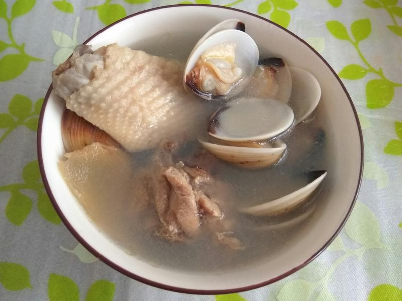蛤蜊鸡汤
