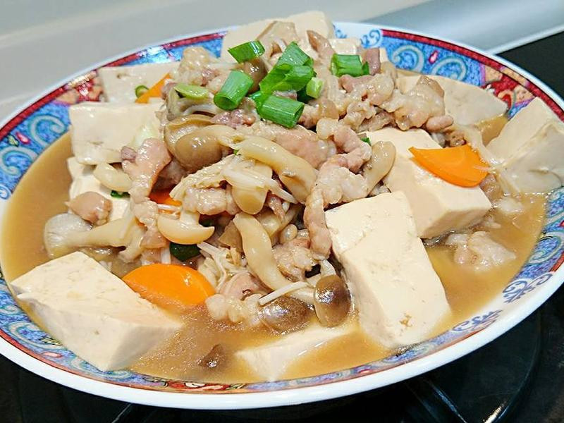 菇菇肉丝烩豆腐