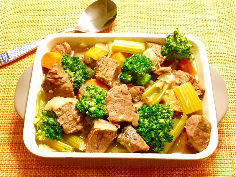西式蔬菜炖牛肉