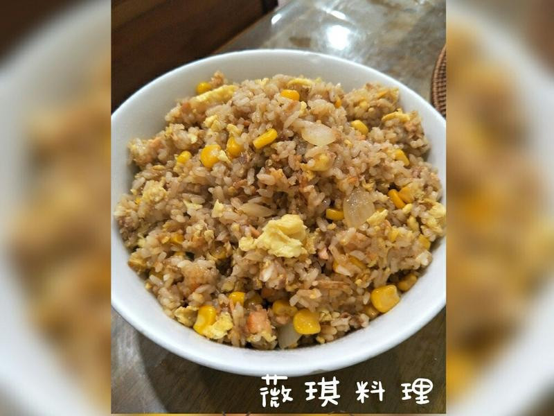 鲑鱼炒饭