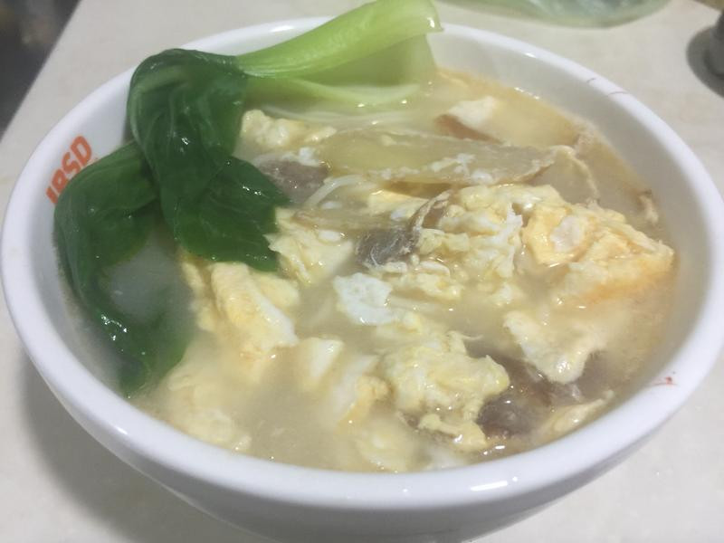 麻油肉片蛋面线