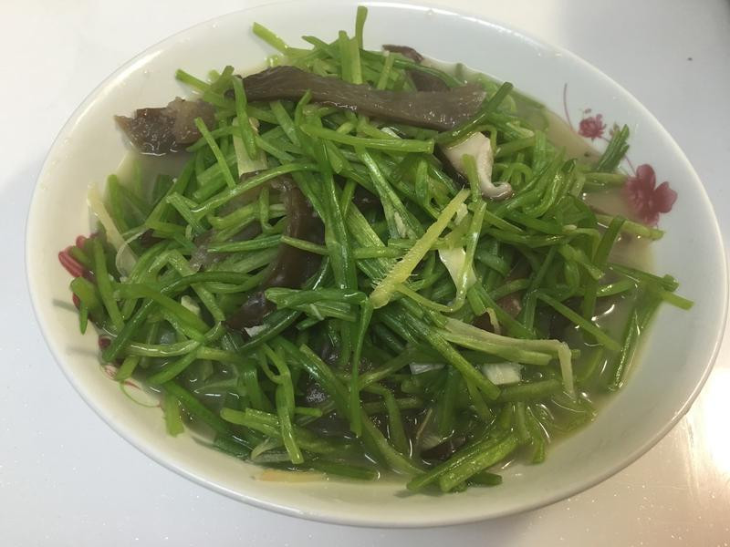 清炒水莲菜