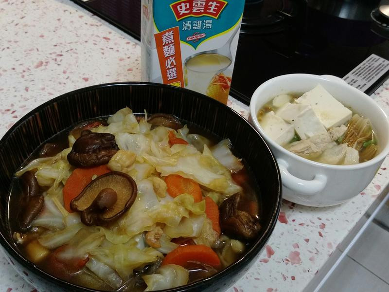 红烧高丽菜+什锦鸡肉火锅