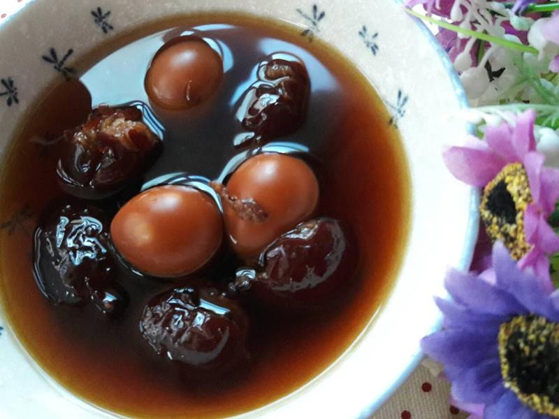 黑糖红枣鹌鹑蛋甜汤