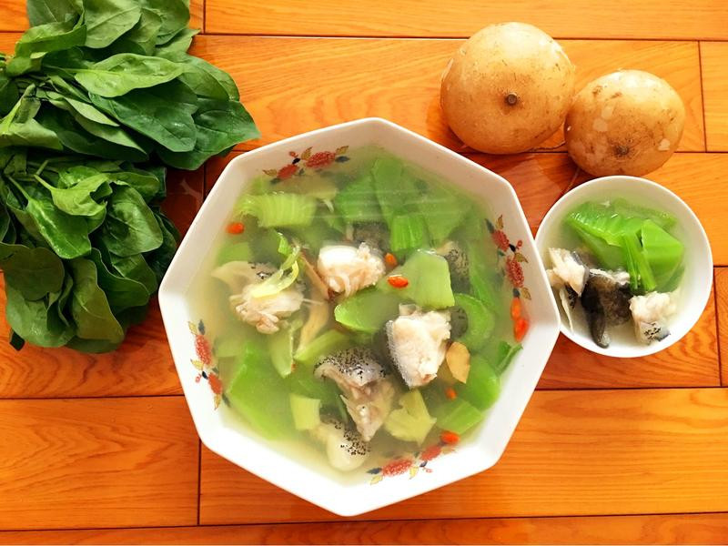 芥菜龙胆石斑鱼汤