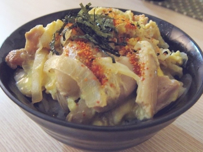 烤鸡吃不完来做亲子丼