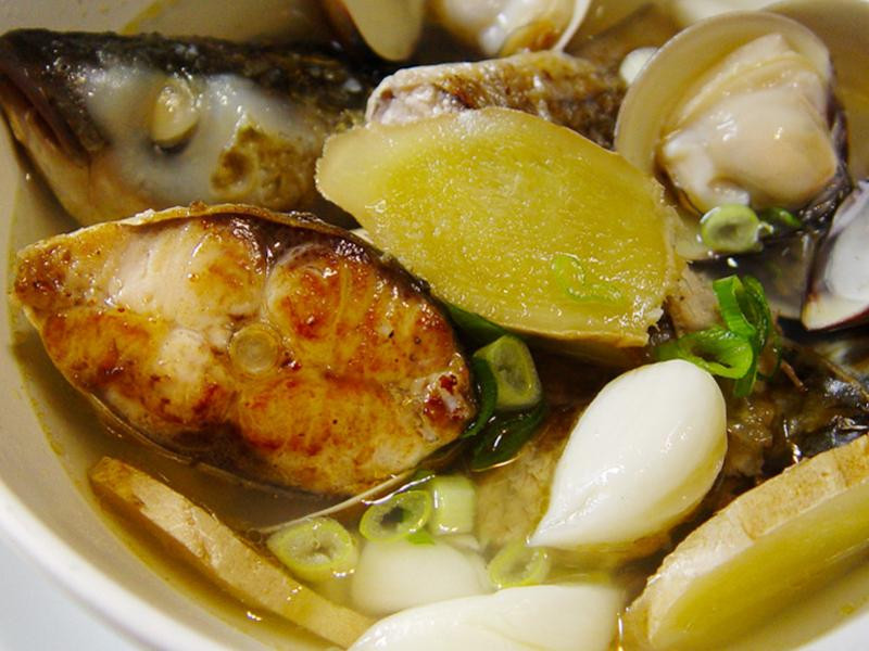 乌鱼蛤蜊鲜汤