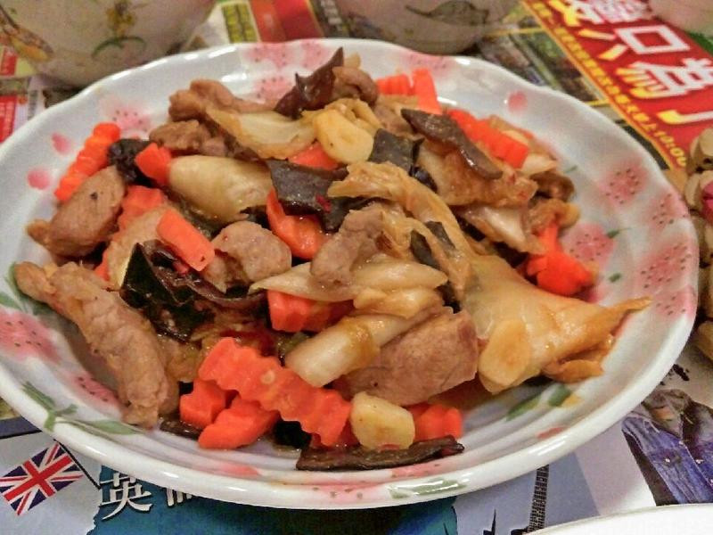 泡菜炒猪肉