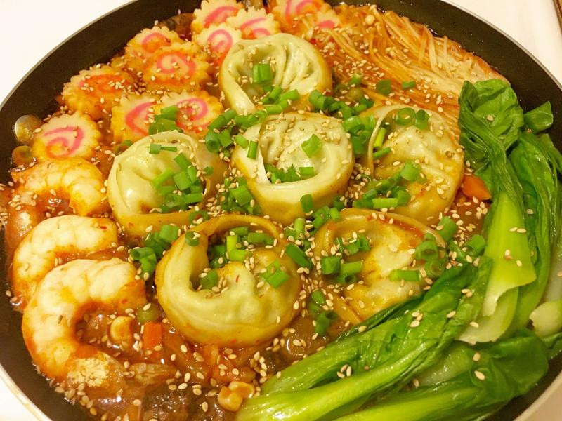 韩式海鲜饺子锅
