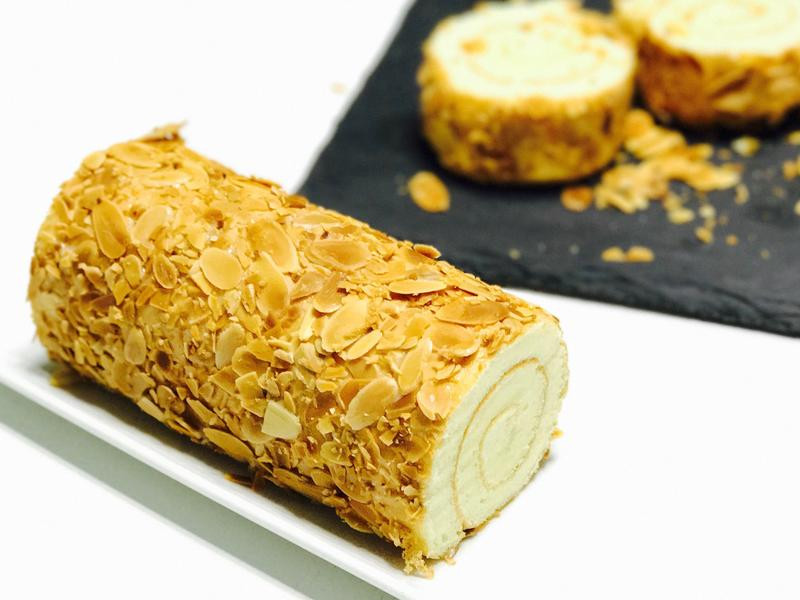 鹿背杏仁蛋卷Almond roll