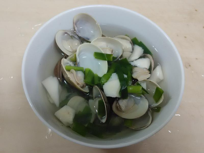 杏包菇蛤蛎汤