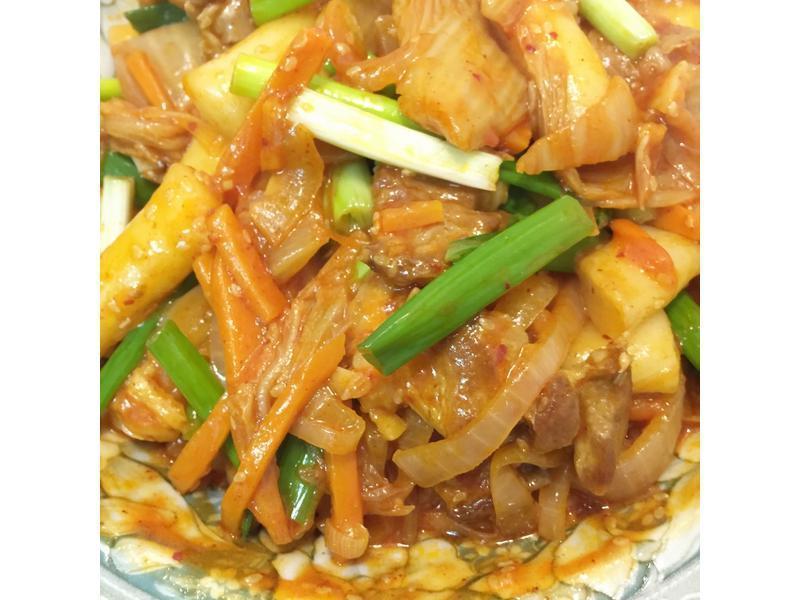 韩式泡菜五花肉炒年糕