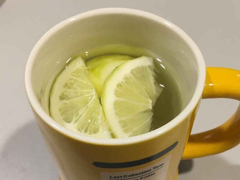 预防感冒a热柠檬水