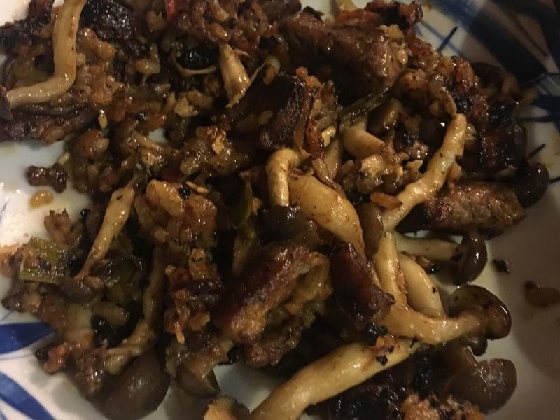 猪肉菇菇泡菜烤饭