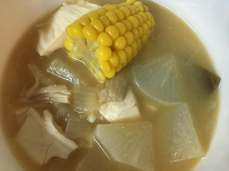 味噌豆腐菜头汤