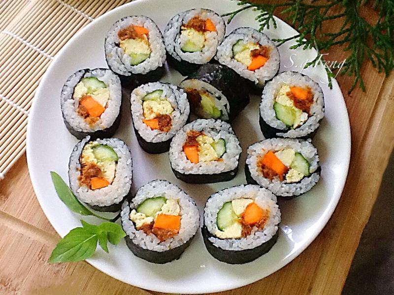 肉松海苔寿司