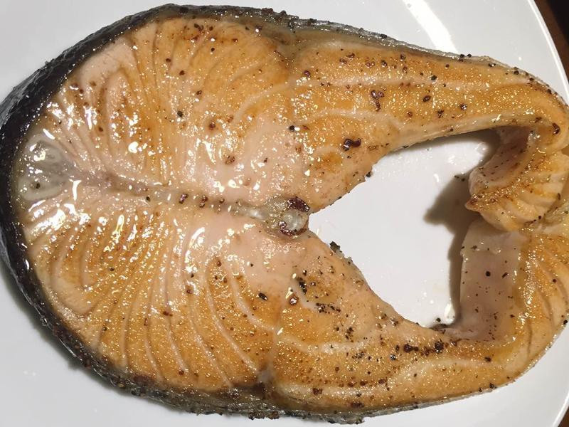 香煎嫩鲑鱼