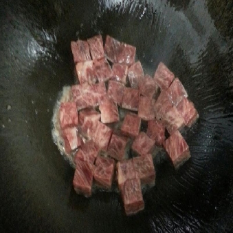 一口牛肉粒的做法_一口牛肉粒怎么做_一口牛肉粒的家常做法【心食谱】