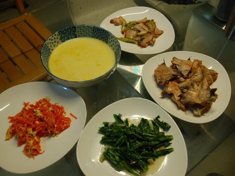 烤鱼下巴+萝卜炒蛋+南瓜汤