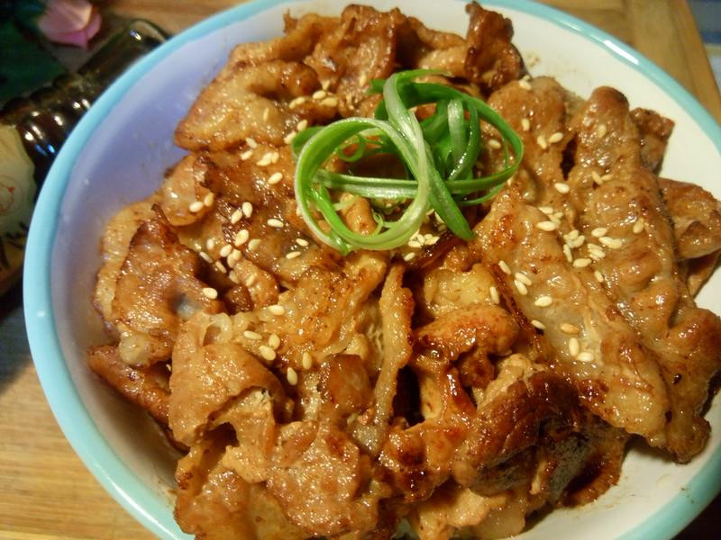 麻油烧肉丼饭