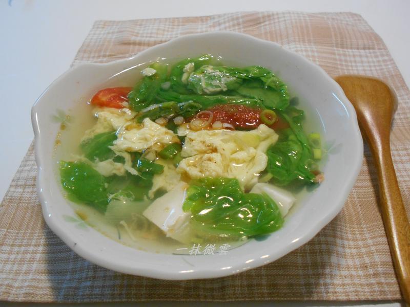 小白菜番茄豆腐汤