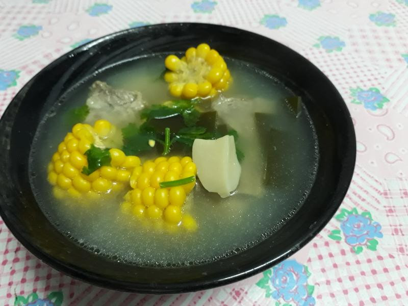 海带蔬食玉米排骨汤
