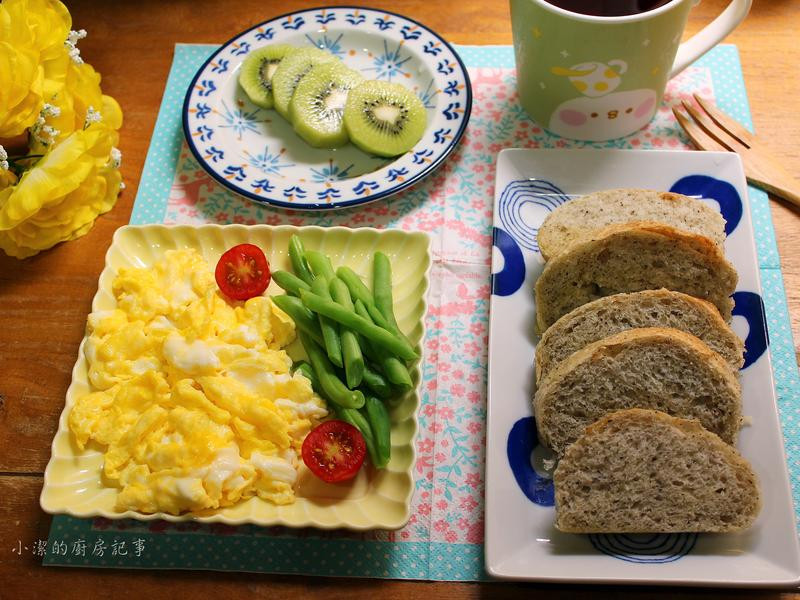 芝麻奶油餐包