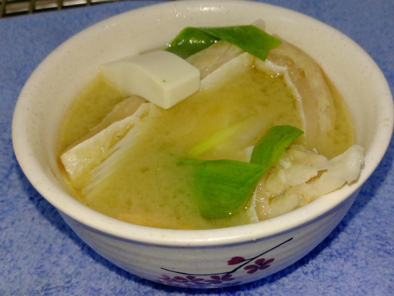 鲑鱼味增汤