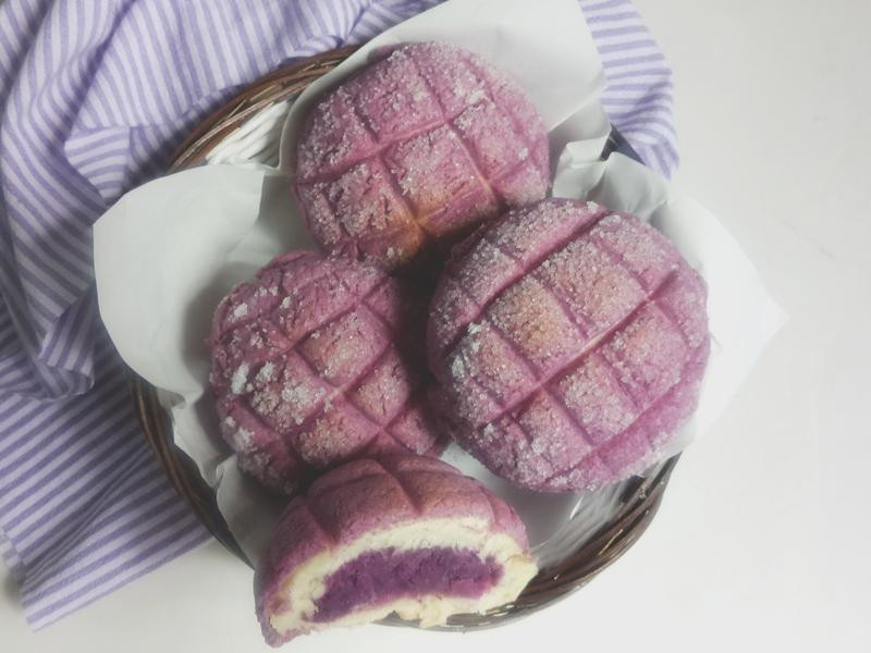 紫薯蜜瓜包