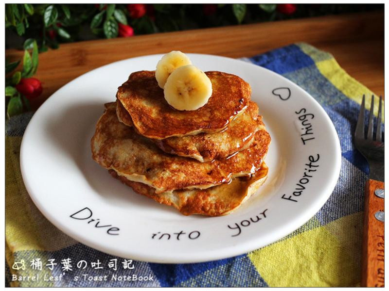 鸡蛋香蕉松饼