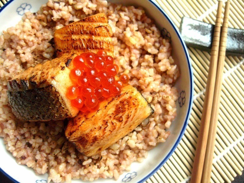 烤鲑鱼亲子丼