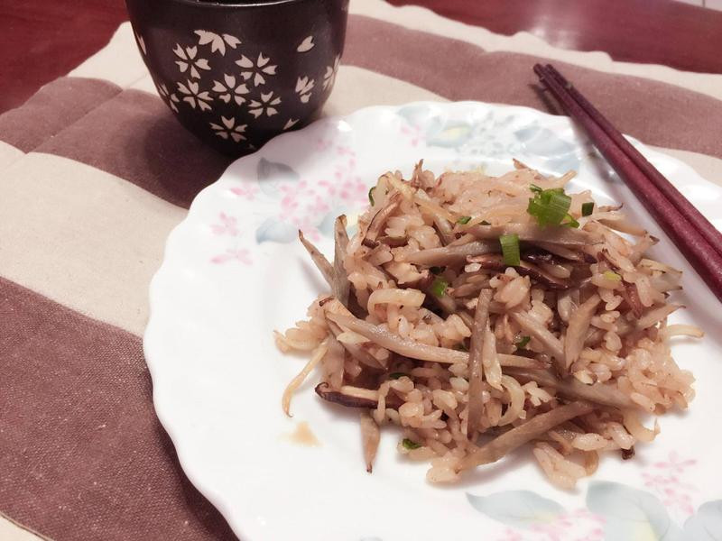 和风牛蒡炒饭