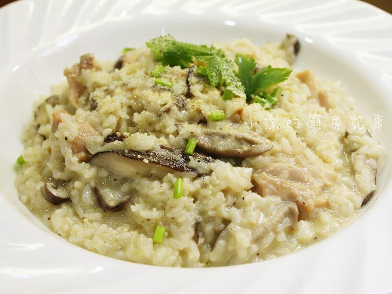 鸡肉野蕈炖饭