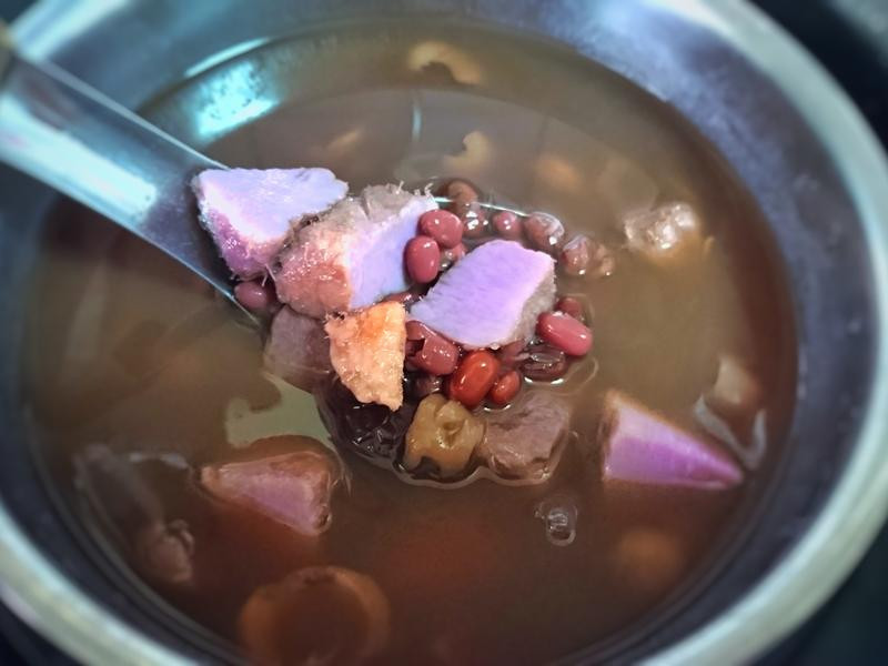 紫山药桂圆红豆汤