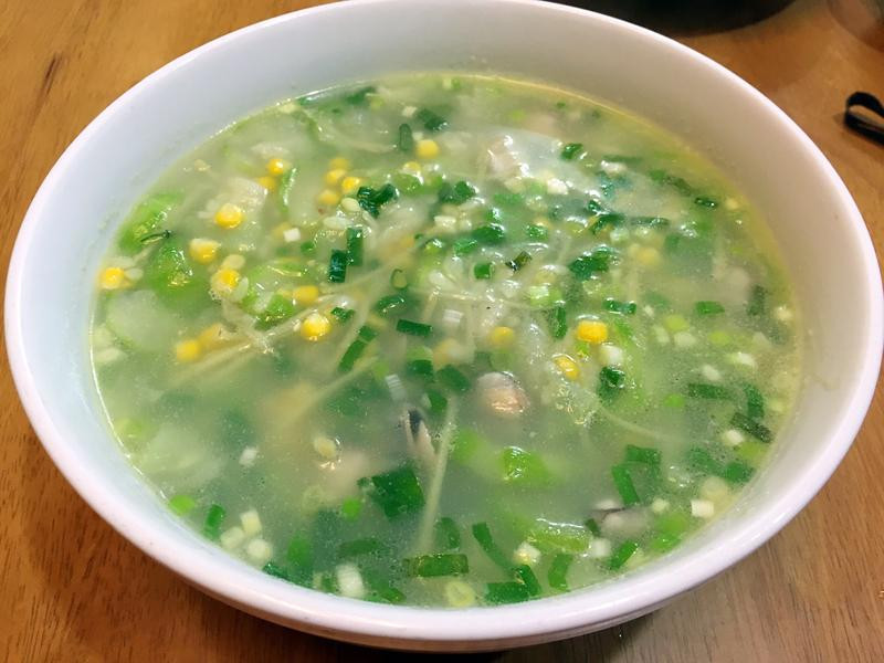 丝瓜蛤蜊玉米汤