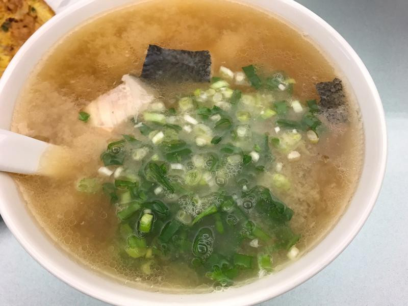 日式鲑鱼蛤蛎味增汤