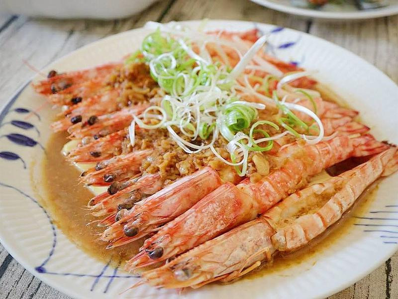 蒜泥豆腐蒸明虾